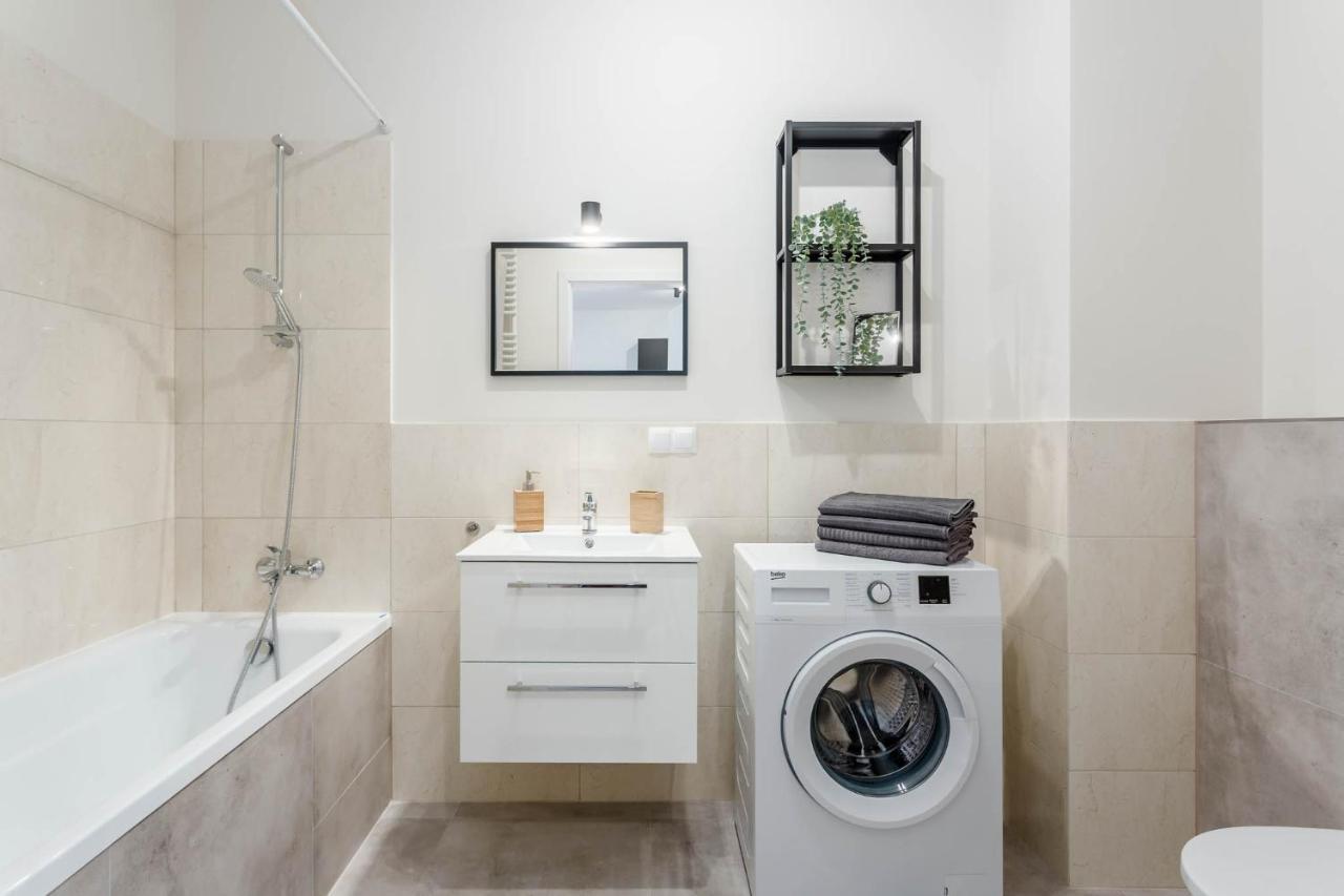 Chill Apartments Warsaw Airport Ngoại thất bức ảnh