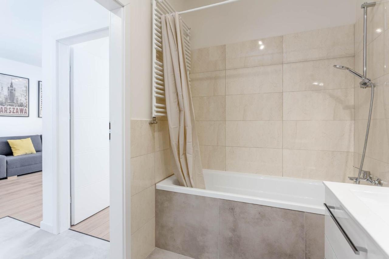 Chill Apartments Warsaw Airport Ngoại thất bức ảnh