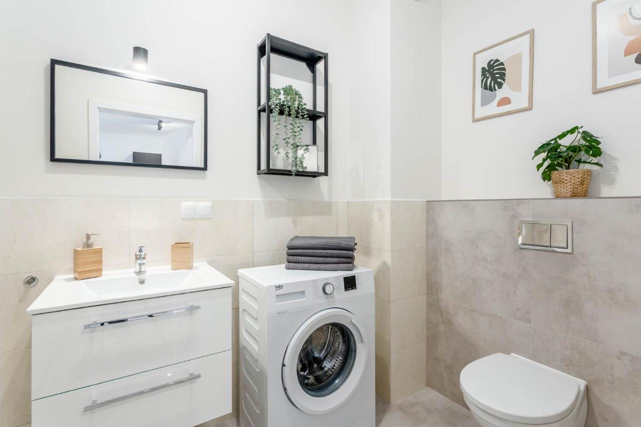 Chill Apartments Warsaw Airport Ngoại thất bức ảnh