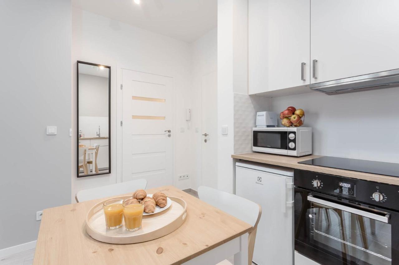 Chill Apartments Warsaw Airport Ngoại thất bức ảnh