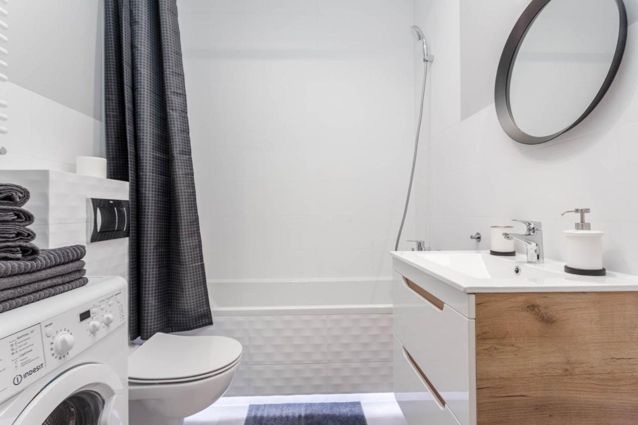 Chill Apartments Warsaw Airport Ngoại thất bức ảnh