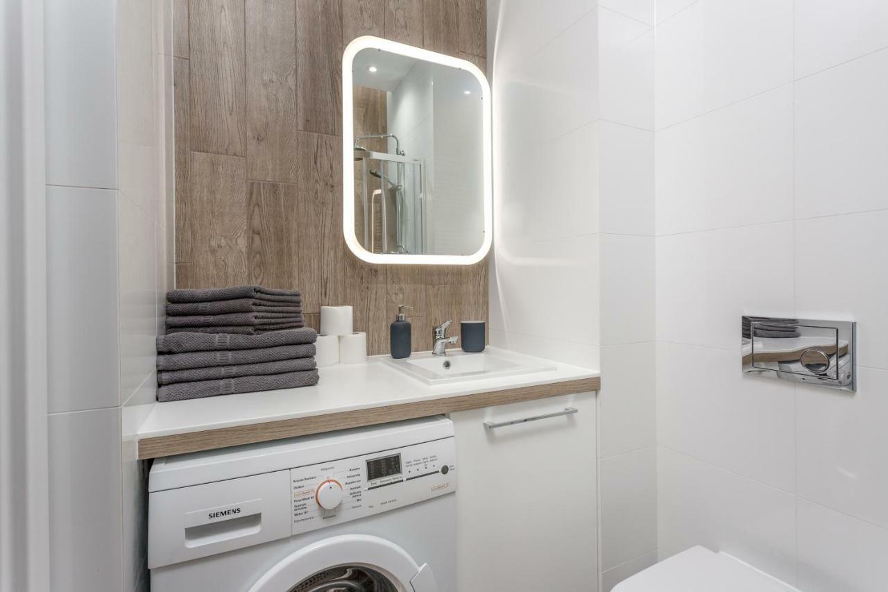 Chill Apartments Warsaw Airport Ngoại thất bức ảnh